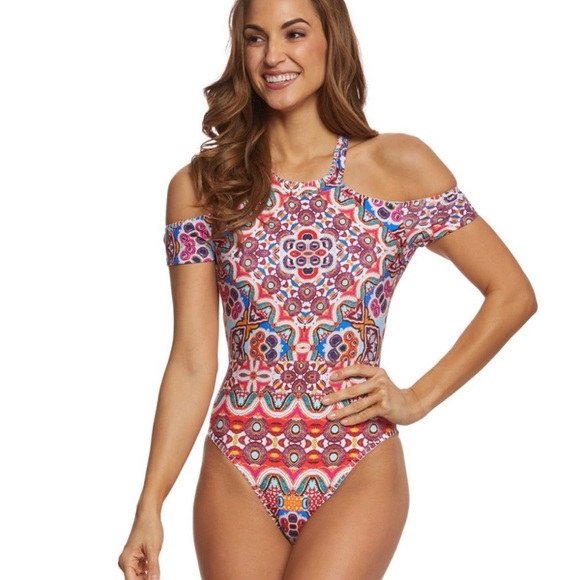 Kenneth Cole Reaction Other - Beautiful Colors KENNETH COLE REACTION Sz L Bathing Suit